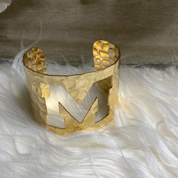 Bangle letter M - Picture 2 of 4